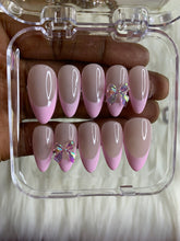 Load image into Gallery viewer, Pink French tips w/ a bow
